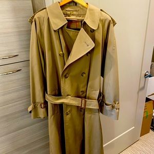 Men’s Burberry Khaki Tan Trench Coat